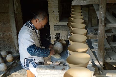  Ancient Kilns! Discover Jingdezhen's Ceramic Heritage at its Core