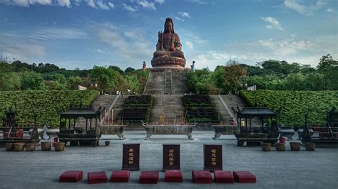  The Magical Realm of Xiqiao Mountain -  Ancient Temples and Breathtaking Views Await!